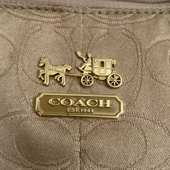 Vintage Coach Shoulder Bag - Picture 6 of 8